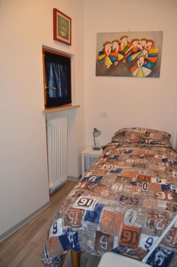 Mattia'S House On Garda Lake Πεσκιέρα ντελ Γκάρντα Εξωτερικό φωτογραφία